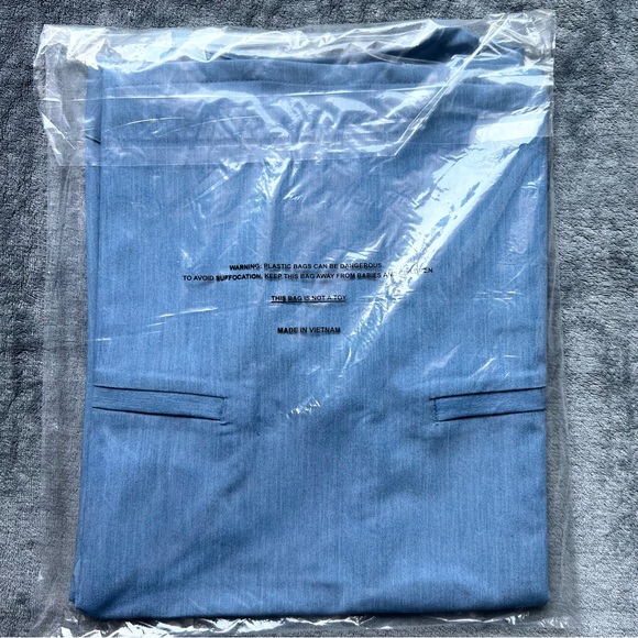 FIGS Casma Three-Pocket Scrub Top Sz XS Heather Indigo Medical Uniform Top NEW - Picture 5 of 5